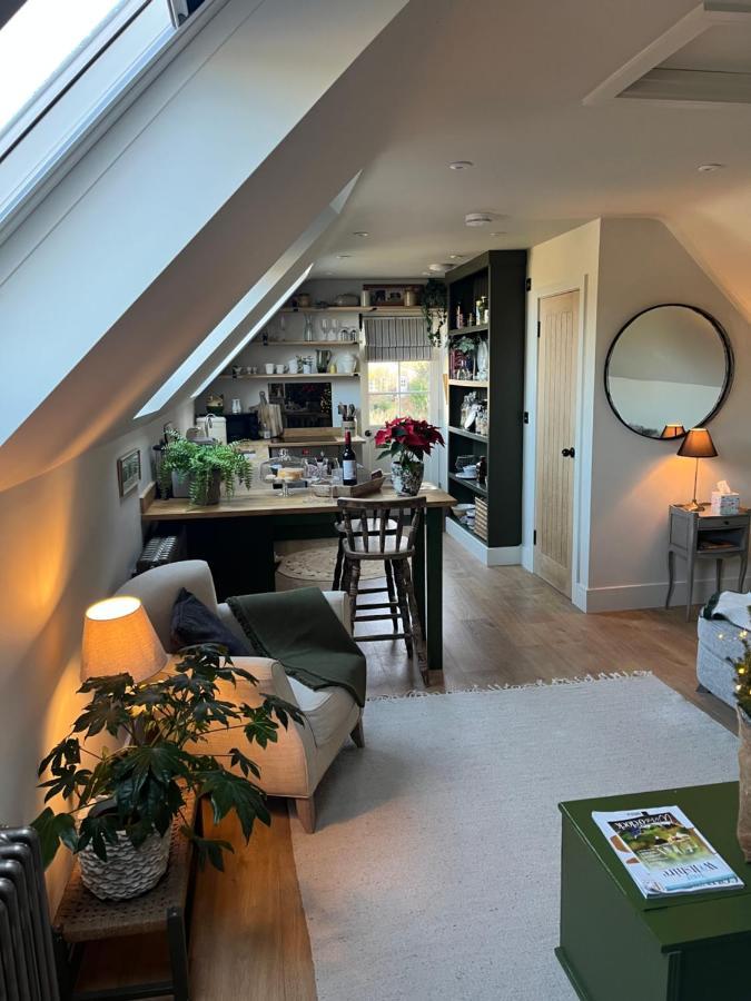 Ferienwohnung Pear Tree Loft Lacock Exterior foto